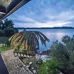 Secluded Fisherman's Lavdara, Dugi Otok - 398 سالي