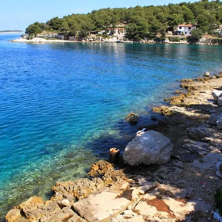 Secluded Fisherman's Lavdara, Dugi Otok - 398 Tatil Evi Sali