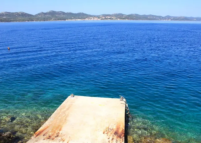 Secluded Fisherman's Lavdara, Dugi Otok - 398 Tatil Evi Sali