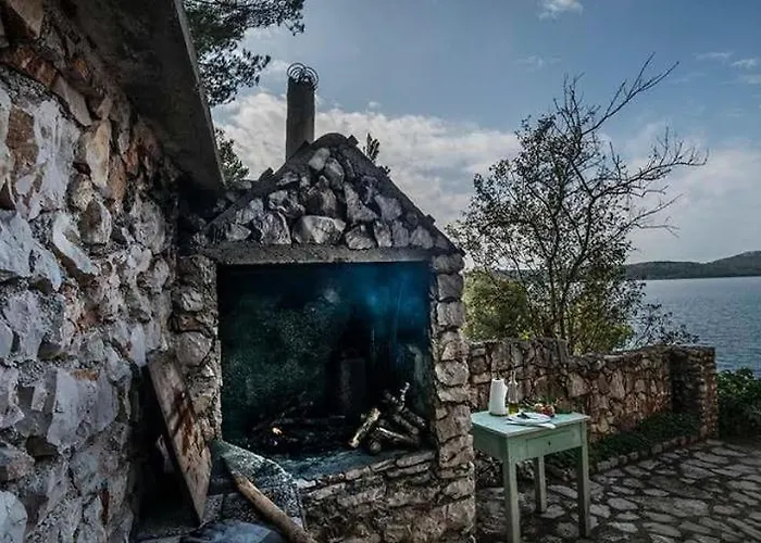 Secluded Fisherman's Lavdara, Dugi Otok - 398 Sali