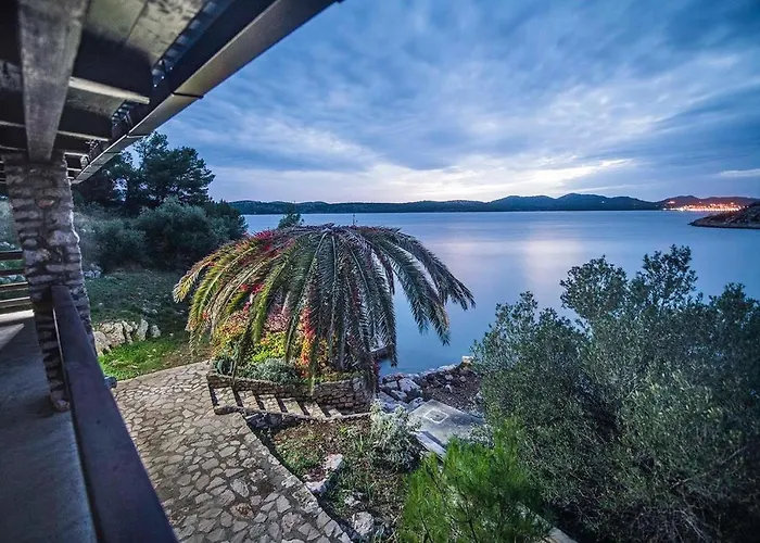 Secluded Fisherman's Lavdara, Dugi Otok - 398 살리
